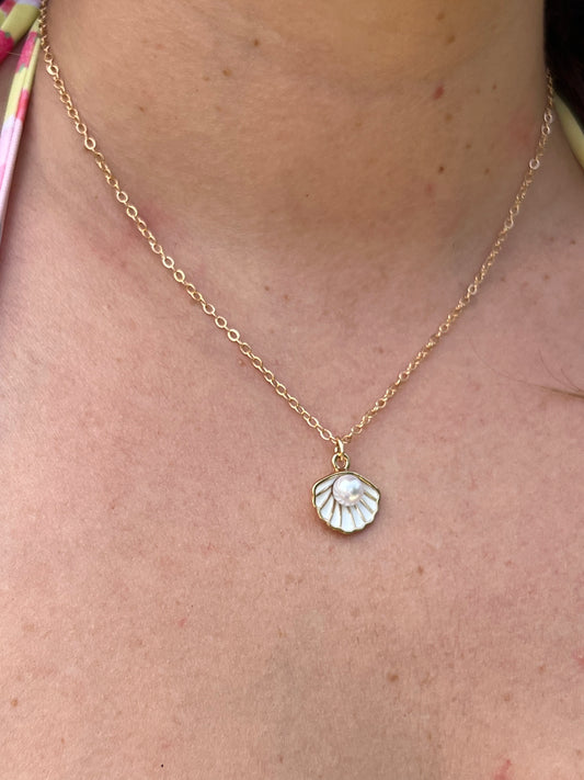 Seashell & Pearl Necklace