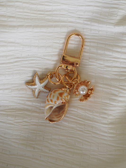 Pearl Seashell Keychain